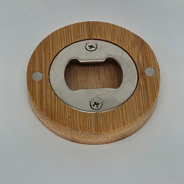 Wandflaschenöffner aus Bambus | Flaschenöffner mit Gravur „Nur noch eins“ | Geschenk für Männer | Bar-Deko aus Holz | Lustiger Bieröffner Holz