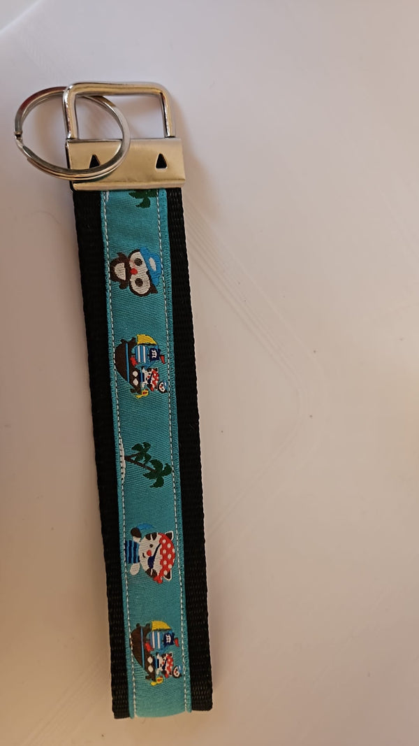 Handgemachter Schlüsselanhänger | Robuster Anhänger | Geschenkidee Handmade | Schlüsseltag | Tag
