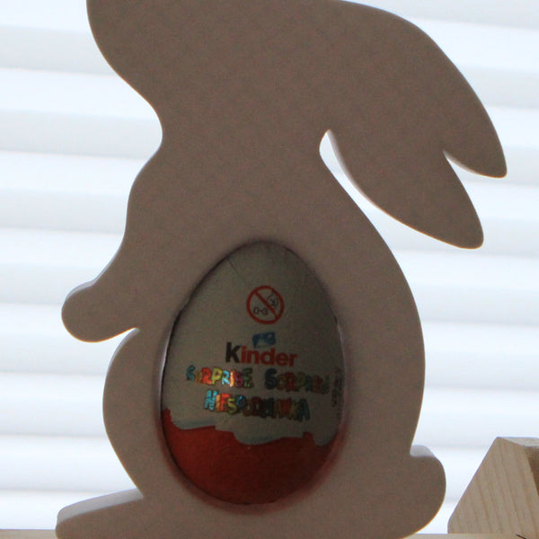 Osterhase Figur mit Kinder Überraschungsei – Osterdeko Geschenk Dekofigur