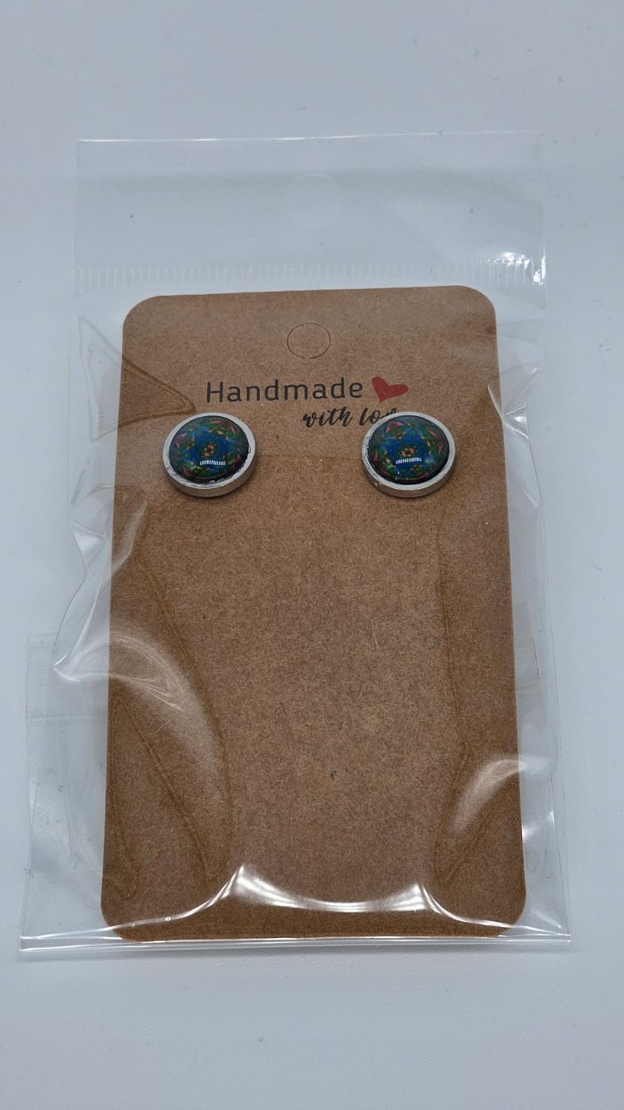 Mandala Ohrringe aus Holz & Resin | Handgemachte bunte Ohrstecker | Spiritueller Schmuck für Frauen | Leichte Boho Ohrringe | Geschenkidee Handmade