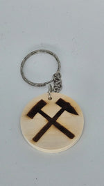 Schlüsselanhänger aus Holz mit Gravur | Verschiedene Motive | Handgemachtes Unikat | Geschenk für Fans & Freunde - Bild 1