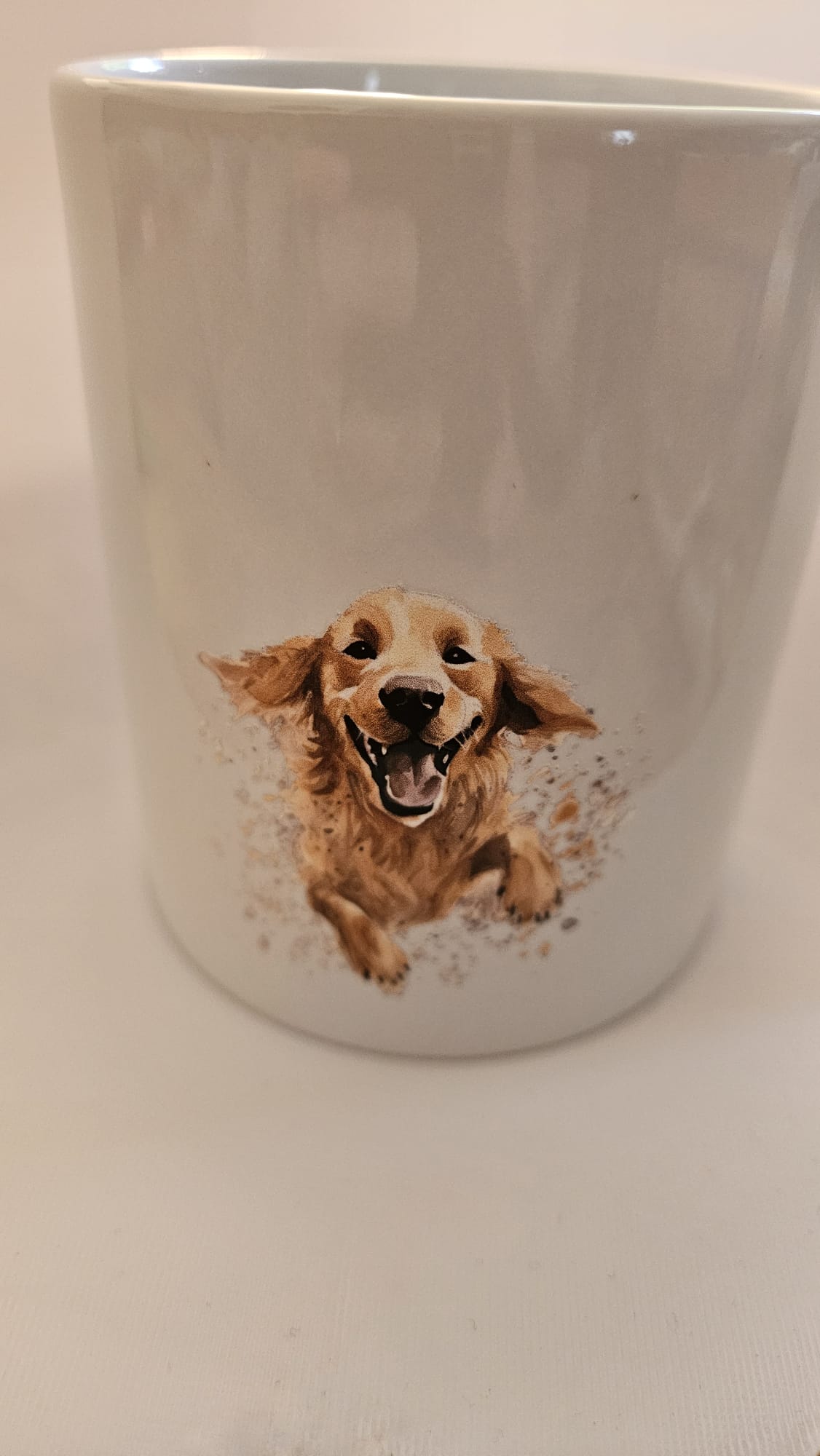 Keramiktasse mit handillustriertem Motiv – stilvoll & liebevoll gestaltet