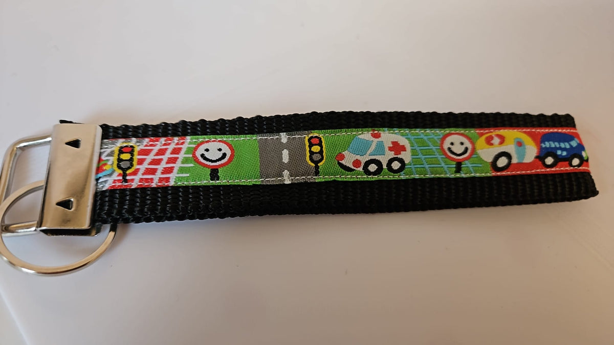 Handgemachter Schlüsselanhänger | Robuster Anhänger | Geschenkidee Handmade | Schlüsseltag | Tag