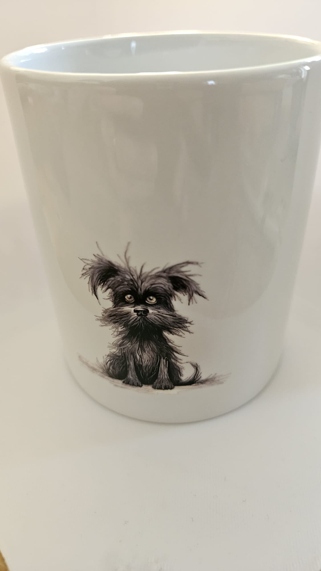 Keramiktasse mit handillustriertem Motiv – stilvoll & liebevoll gestaltet