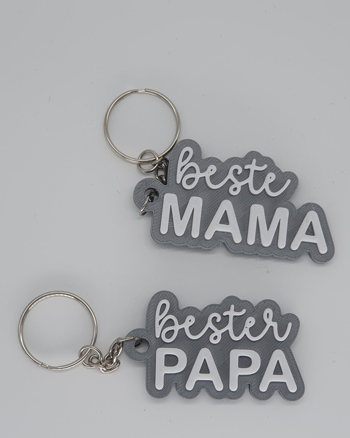 Schlüsselanhänger "Bester Opa / Oma / Mama / Papa" – 3D-gedruckt & personalisierbar – Perfektes Geschenk