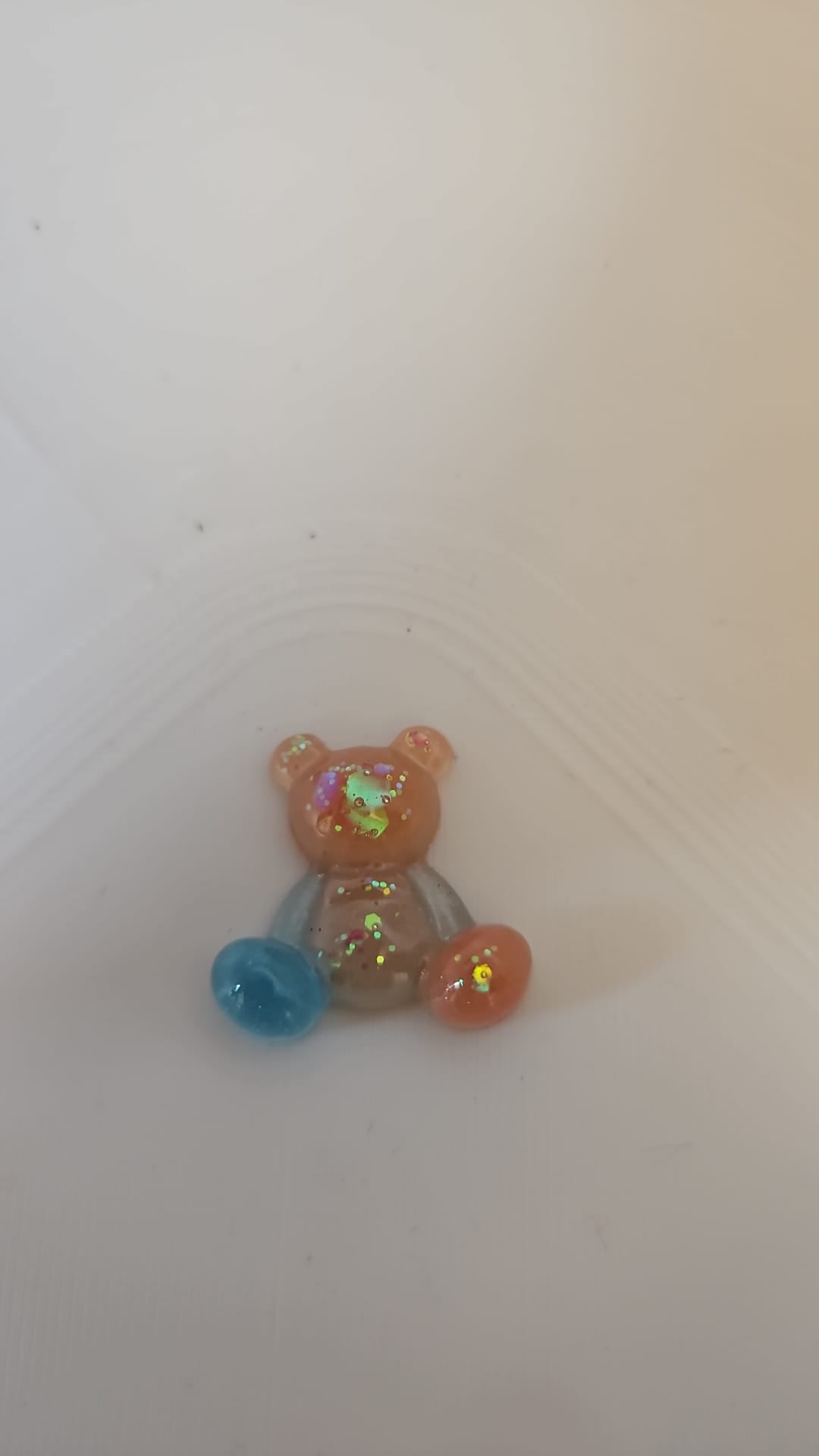 Epoxidharz Bär – Glitzer Bärchen – Zufallsfarbe – Handmade Dekoration – Resin Figur